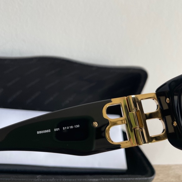 BALENCIAGA DYNASTY RECTANGLE SUNGLASSES IN BLACK - Picture 2 of 4